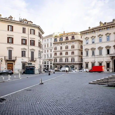 Pantheon Luxury Apartment-3
